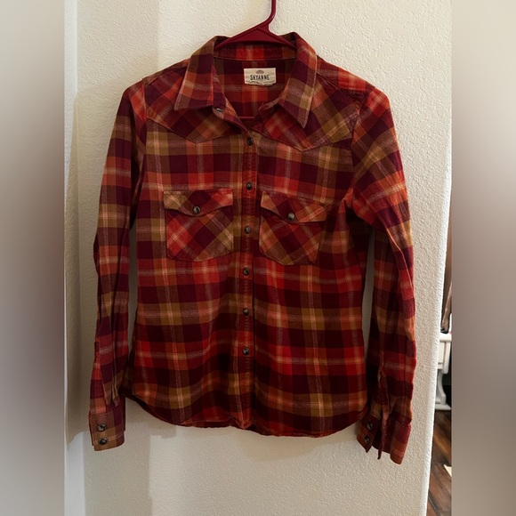 Women’s Pearl Snap Flannel - Picture 1 of 2
